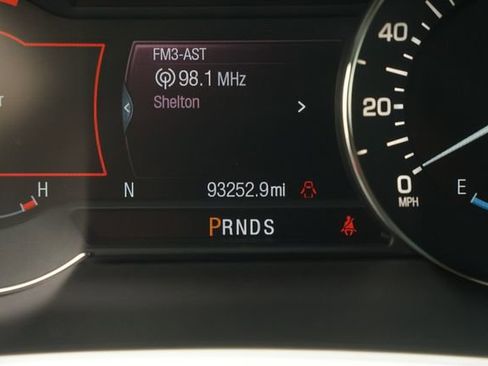 Used 2016 Lincoln MKX Reserve w/ Technology Package FWD image 26