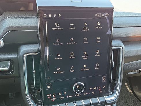 Used 2025 GMC Yukon Denali AWD/4WD image 19