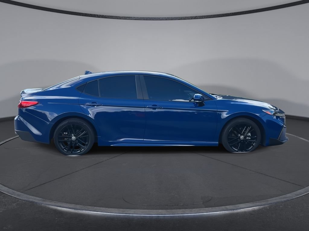 Used 2025 Toyota Camry SE w/ Convenience Package FWD image 9