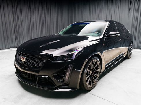 Used 2024 Cadillac CT5 V Blackwing w/ Parking Package RWD image 10