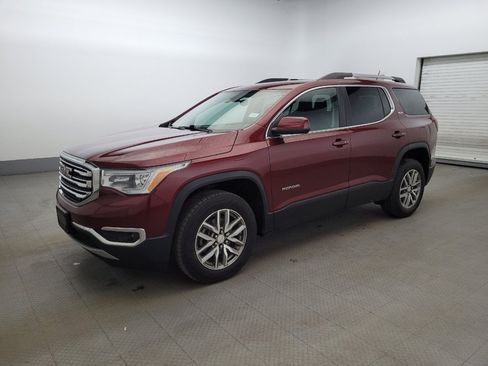 Used 2017 GMC Acadia SLE image 2