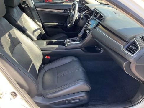 Used 2020 Honda Civic Touring image 16