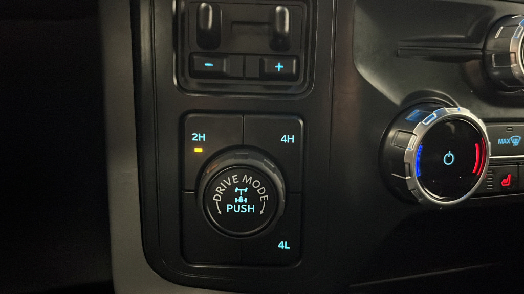 Used 2025 Ford F150 XLT w/ Equipment Group 302A MID AWD/4WD image 30