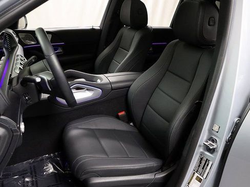 Certified 2025 Mercedes-Benz GLE 450 4MATIC image 10