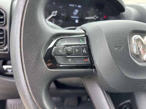 Used 2025 RAM ProMaster 2500 w/ Convenience Group FWD image 14