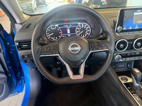 Used 2025 Nissan Sentra SV FWD image 28