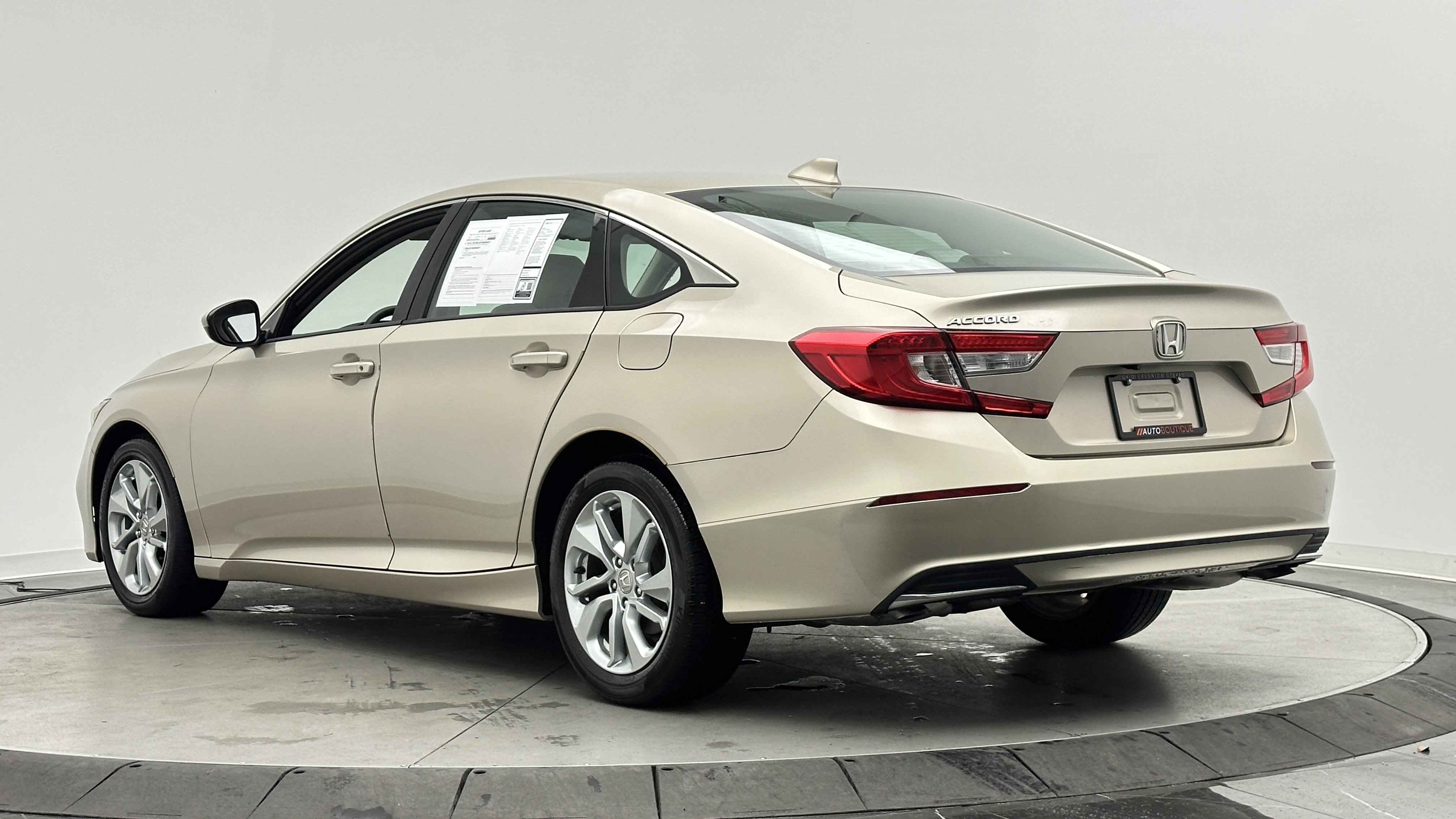 Used 2018 Honda Accord LX image 5