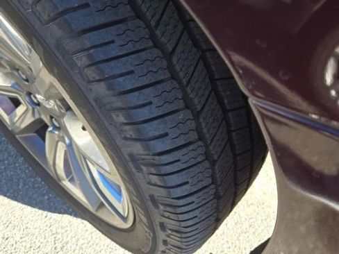 Used 2017 Chevrolet Suburban Premier image 11