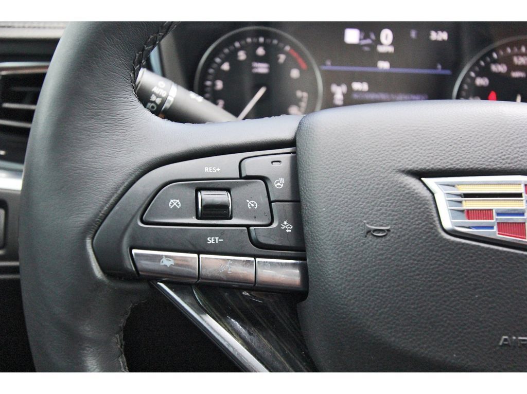 Certified 2023 Cadillac XT6 Premium Luxury w/ Technology Package FWD image 16