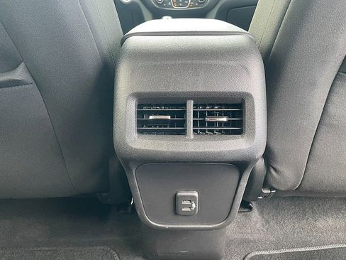 Used 2020 Chevrolet Equinox LT image 30