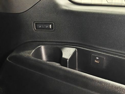 Used 2020 Ford Expedition Max XLT w/ Equipment Group 202A AWD/4WD image 36