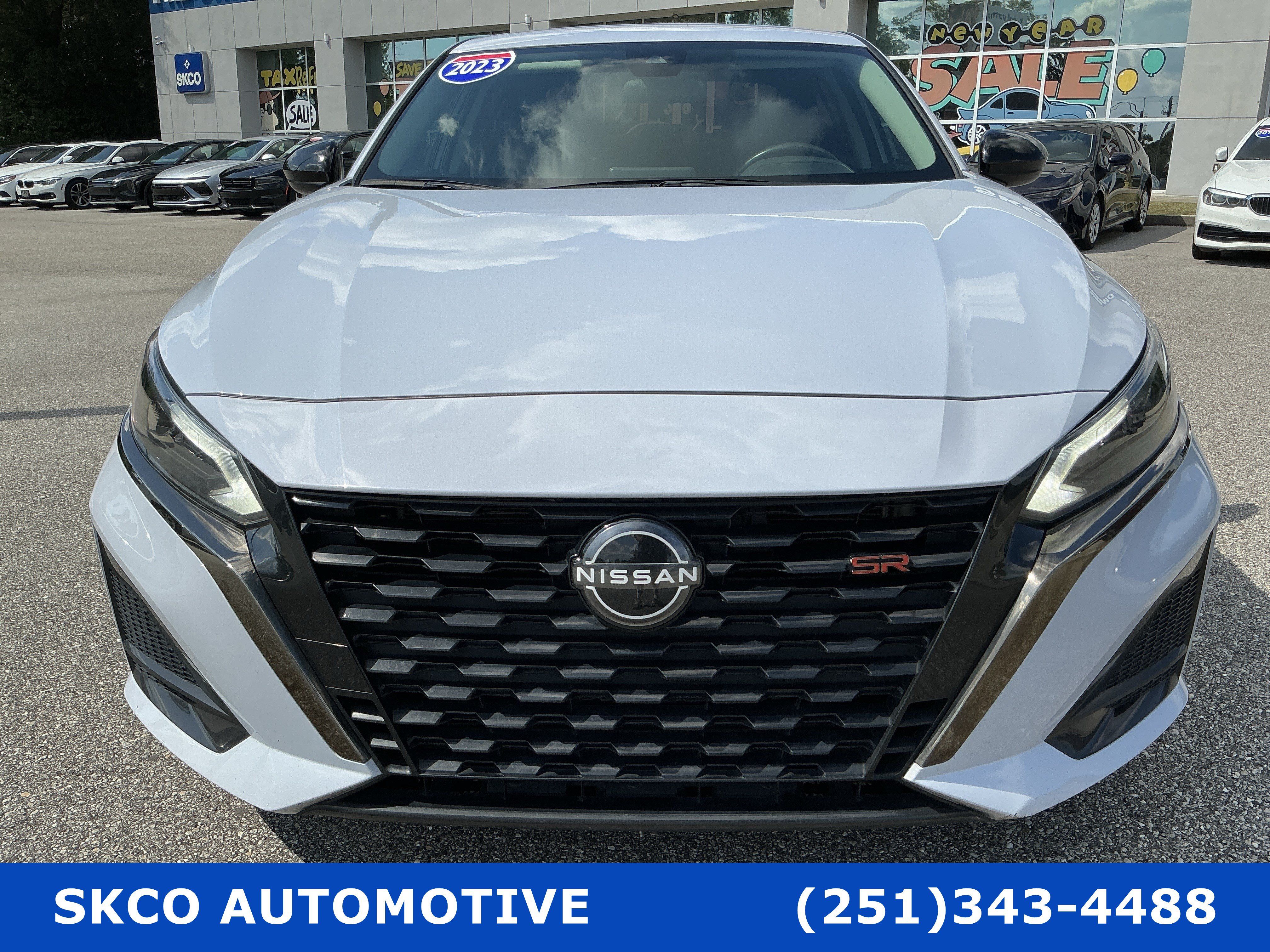 Used 2023 Nissan Altima 2.5 SR AWD/4WD image 8