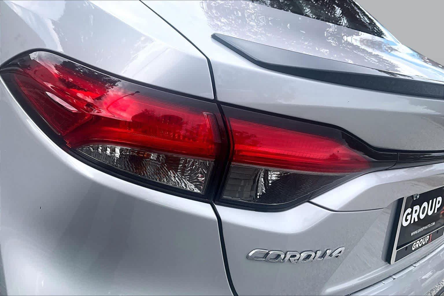 Used 2022 Toyota Corolla XSE FWD image 29