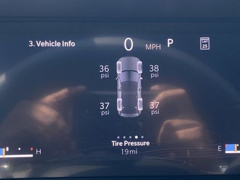 New 2025 Jeep Grand Cherokee Summit image 21