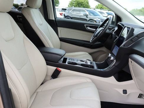 Used 2021 Ford Edge Titanium w/ Equipment Group 301A AWD/4WD image 15