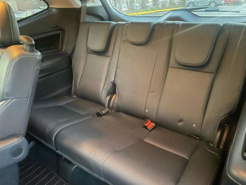 Used 2019 Subaru Ascent Limited image 18