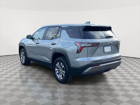 Used 2026 Chevrolet Equinox LT w/ Convenience Package II image 7