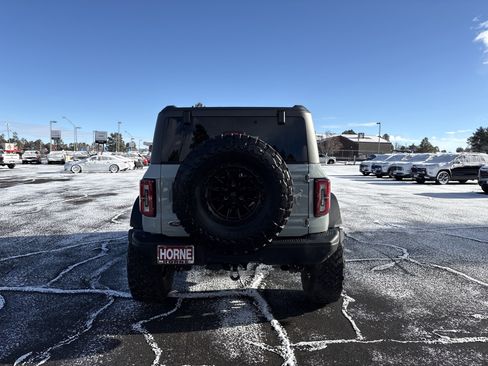 Used 2023 Ford Bronco Badlands image 9