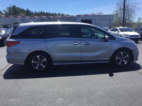 Used 2018 Honda Odyssey Touring image 6