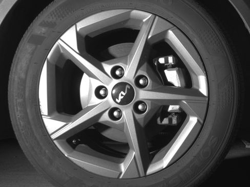 Used 2025 Kia K4 FWD image 16