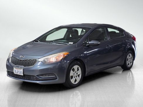 Used 2015 Kia Forte LX w/ Popular Package FWD image 3