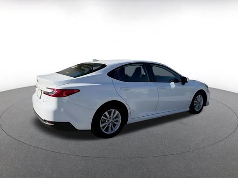 Used 2025 Toyota Camry LE image 15