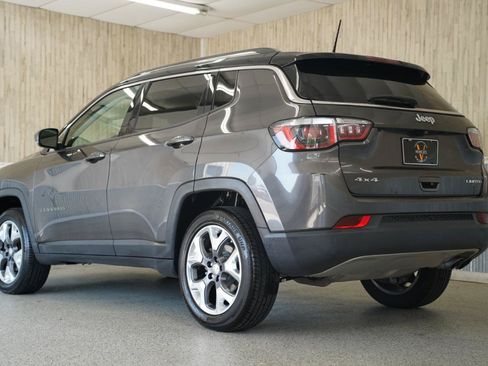 Used 2018 Jeep Compass Limited w/ Navigation Group AWD/4WD image 7