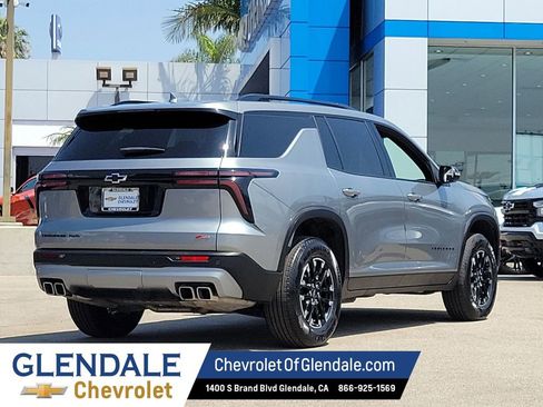 Certified 2025 Chevrolet Traverse Z71 AWD/4WD image 12