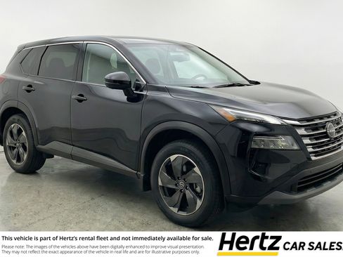 Used 2025 Nissan Rogue SV image 1