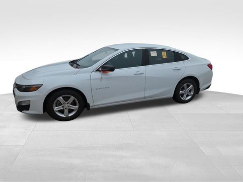 Used 2022 Chevrolet Malibu LS image 6