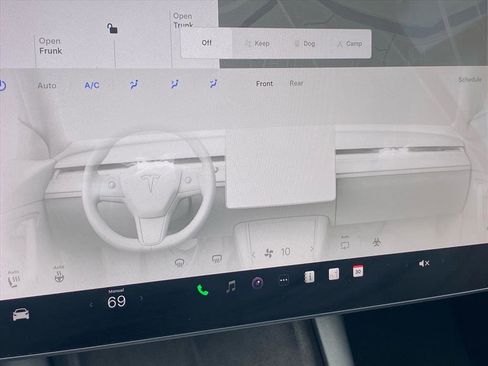 Used 2022 Tesla Model Y Long Range image 16