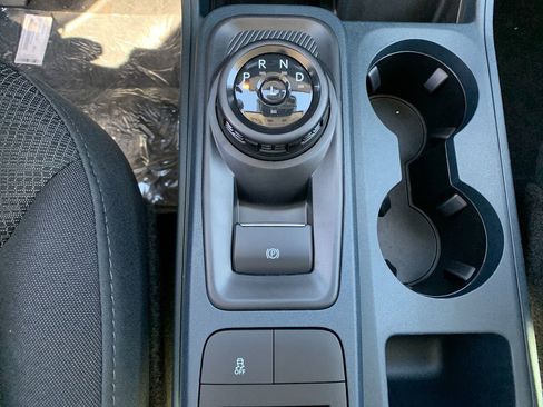 New 2025 Ford Maverick XL image 38