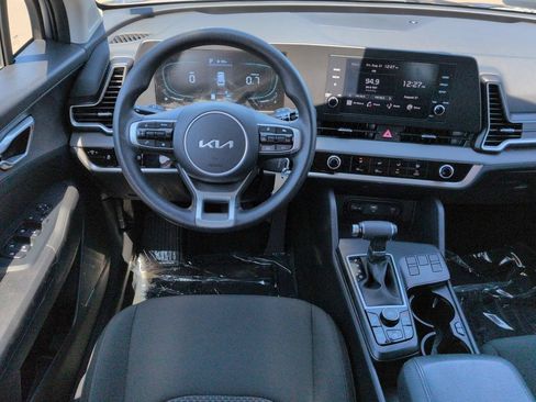 Certified 2025 Kia Sportage LX FWD image 16
