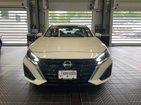 Used 2023 Nissan Altima 2.5 SL AWD/4WD image 2