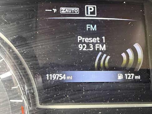 Used 2019 Nissan Pathfinder SL image 29