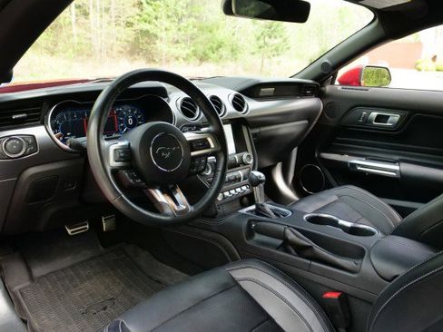 Used 2021 Ford Mustang GT Premium w/ Equipment Group 401A image 2