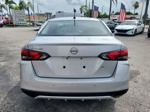 Used 2024 Nissan Versa S w/ S Plus Package FWD image 4