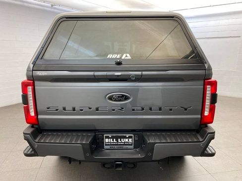 Used 2024 Ford F250 Lariat w/ Lariat Ultimate Package AWD/4WD image 6