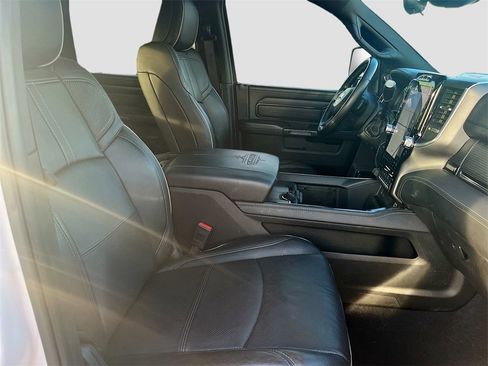 Used 2024 RAM 2500 Limited image 30