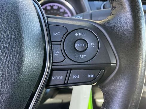 Used 2019 Toyota Camry SE image 22