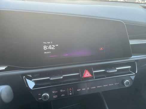 New 2026 Kia Niro EX FWD image 26