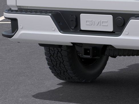 Used 2024 GMC Sierra 2500 Denali Ultimate w/ Max Trailering Package AWD/4WD image 14