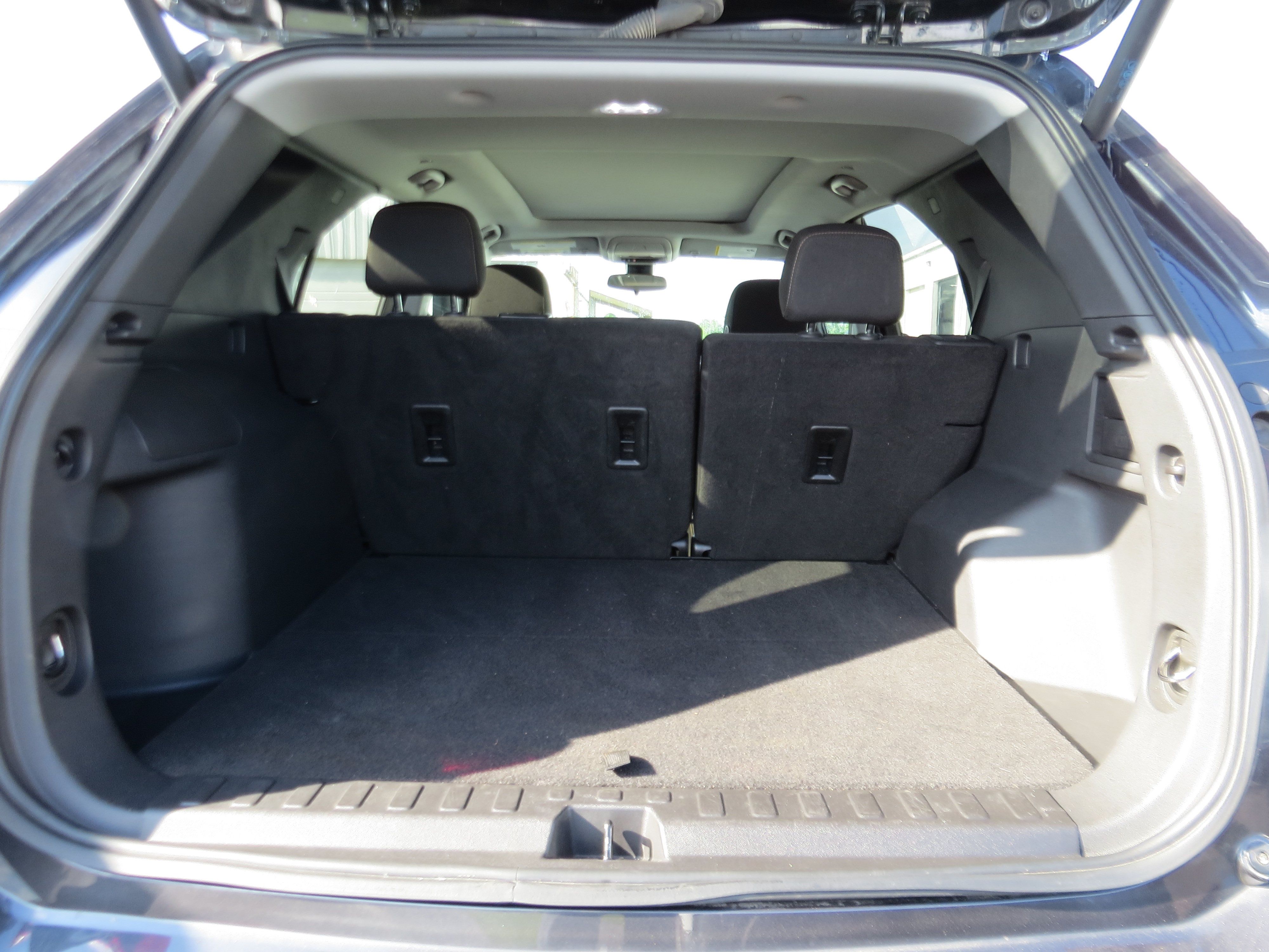 Used 2023 Chevrolet Equinox LT FWD image 8
