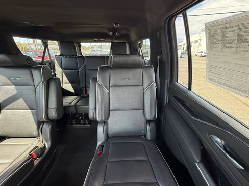 Used 2023 Cadillac Escalade ESV Sport AWD/4WD image 41