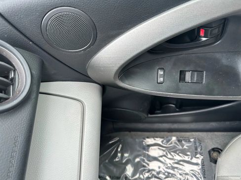 Used 2011 Toyota RAV4 4WD w/ Base L4 Extra Value Pkg image 35