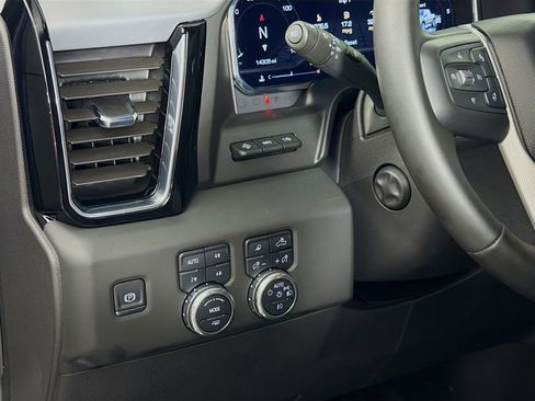 Used 2025 GMC Sierra 1500 Denali w/ Denali Reserve Package image 11