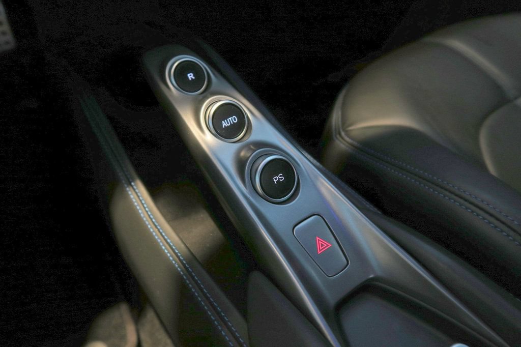 Used 2020 Ferrari F8 Tributo RWD image 19