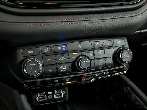 Used 2024 Dodge Durango R/T AWD/4WD image 30