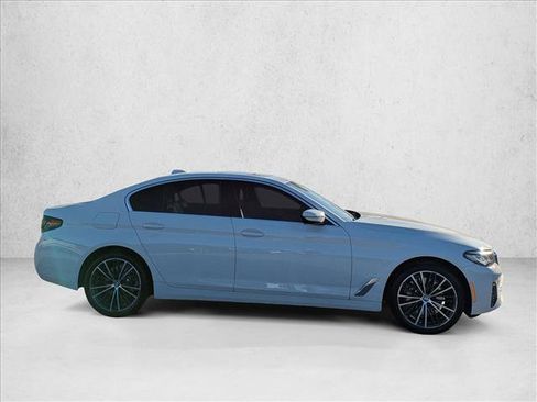 Certified 2023 BMW 530i w/ Convenience Package image 4