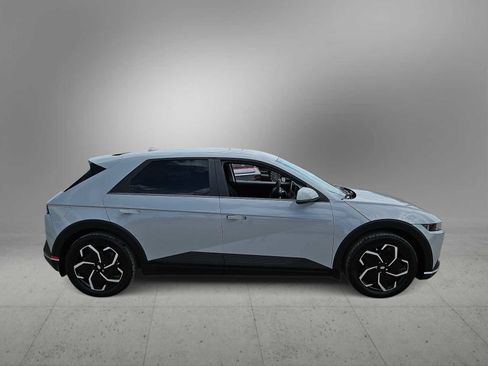 Certified 2024 Hyundai Ioniq 5 SEL RWD image 9